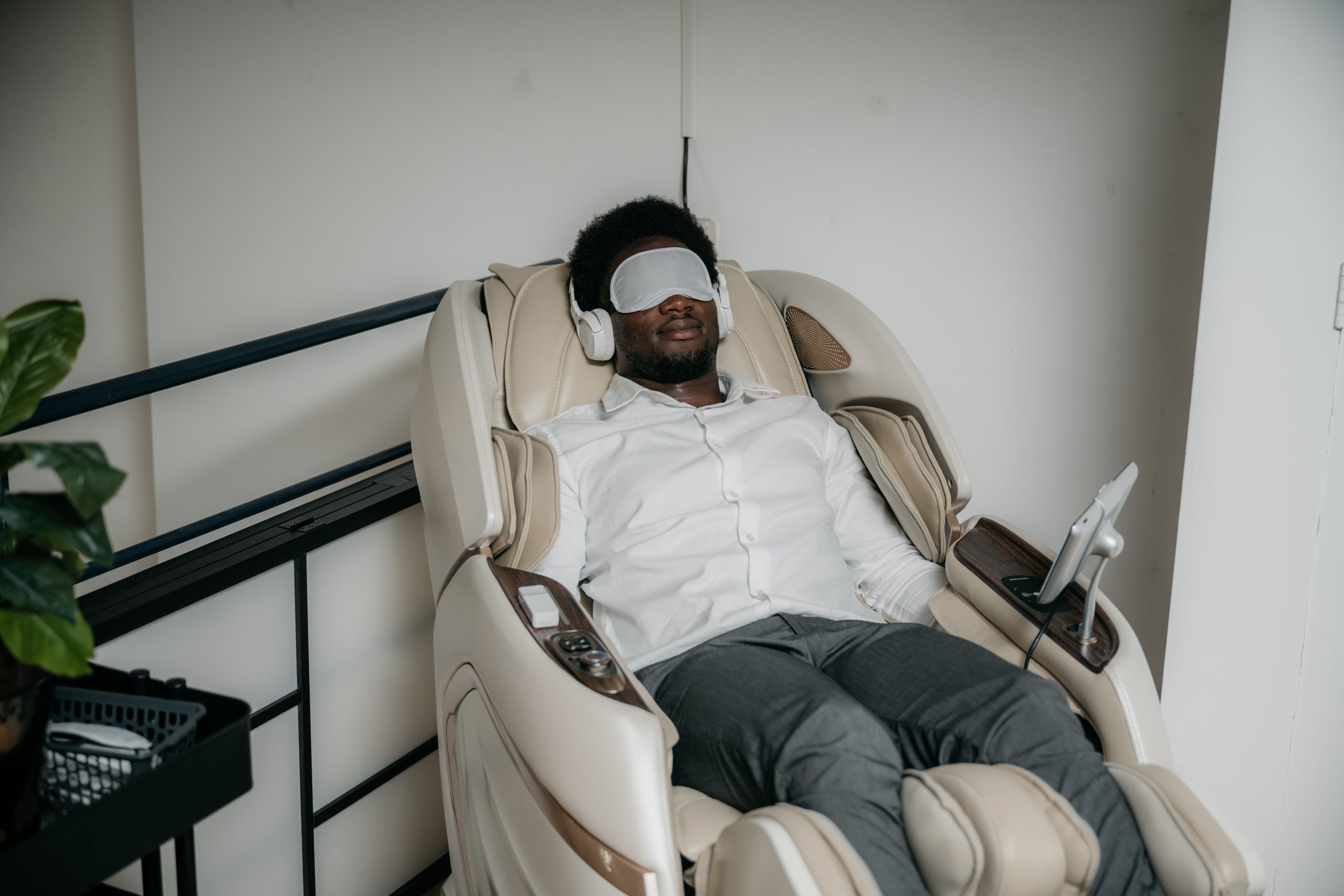 Wat is een 4D massagestoel? De ultieme massage-ervaring uitgelegd